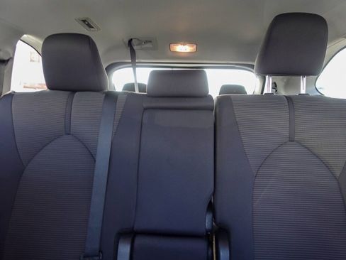 Certified 2024 Toyota Highlander LE image 16