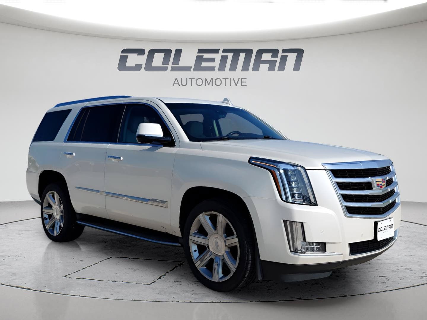 Used 2015 Cadillac Escalade Luxury AWD/4WD image 11