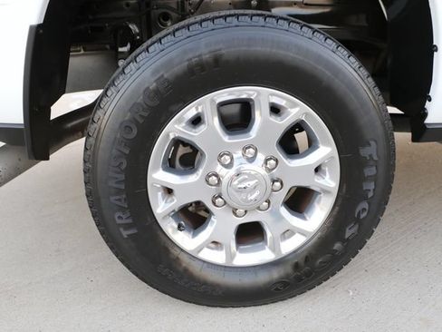 Used 2023 RAM 2500 Laramie AWD/4WD image 8
