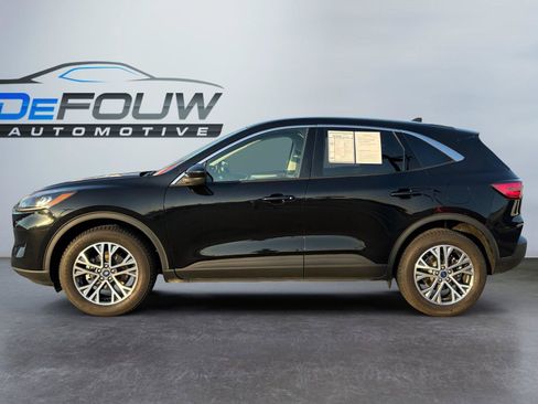 Used 2022 Ford Escape SEL w/ Equipment Group 302A AWD/4WD image 6