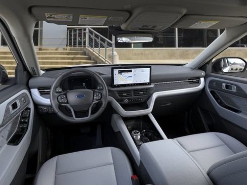 New 2026 Ford Explorer Platinum w/ LUX Leather Package AWD/4WD image 9