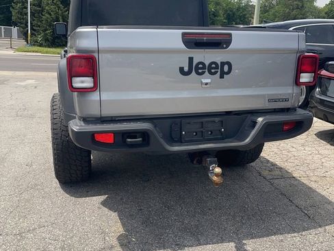 Used 2020 Jeep Gladiator Sport w/ Quick Order Package 23S AWD/4WD image 5