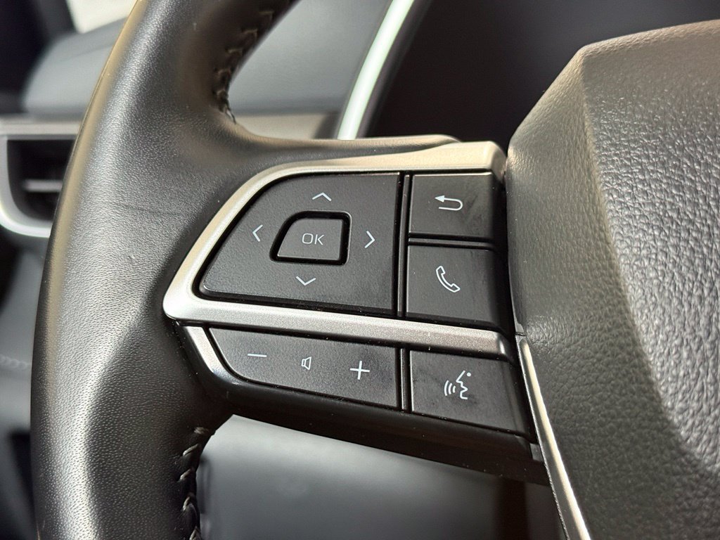 Used 2025 Toyota Highlander XLE AWD/4WD image 17