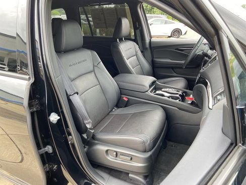 Used 2025 Honda Passport Black Edition image 20