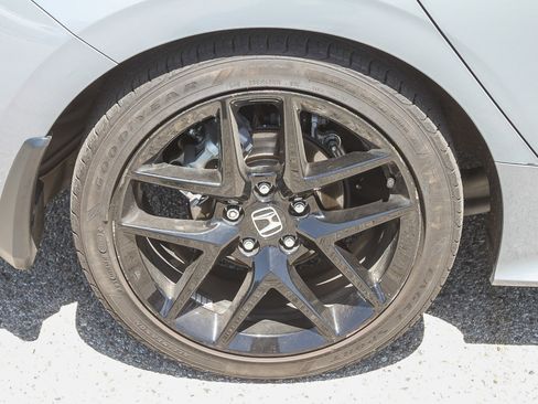 Used 2025 Honda Civic Sport image 12