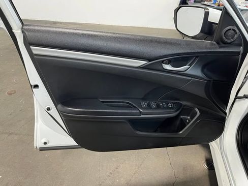 Used 2020 Honda Civic Sport image 24