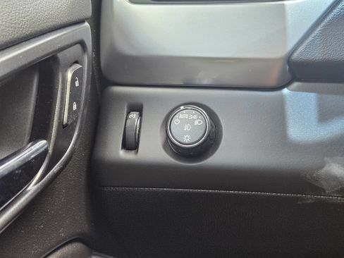 Used 2019 Chevrolet Tahoe Premier RWD image 24