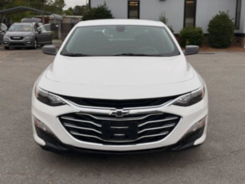 Used 2020 Chevrolet Malibu LT FWD image 4