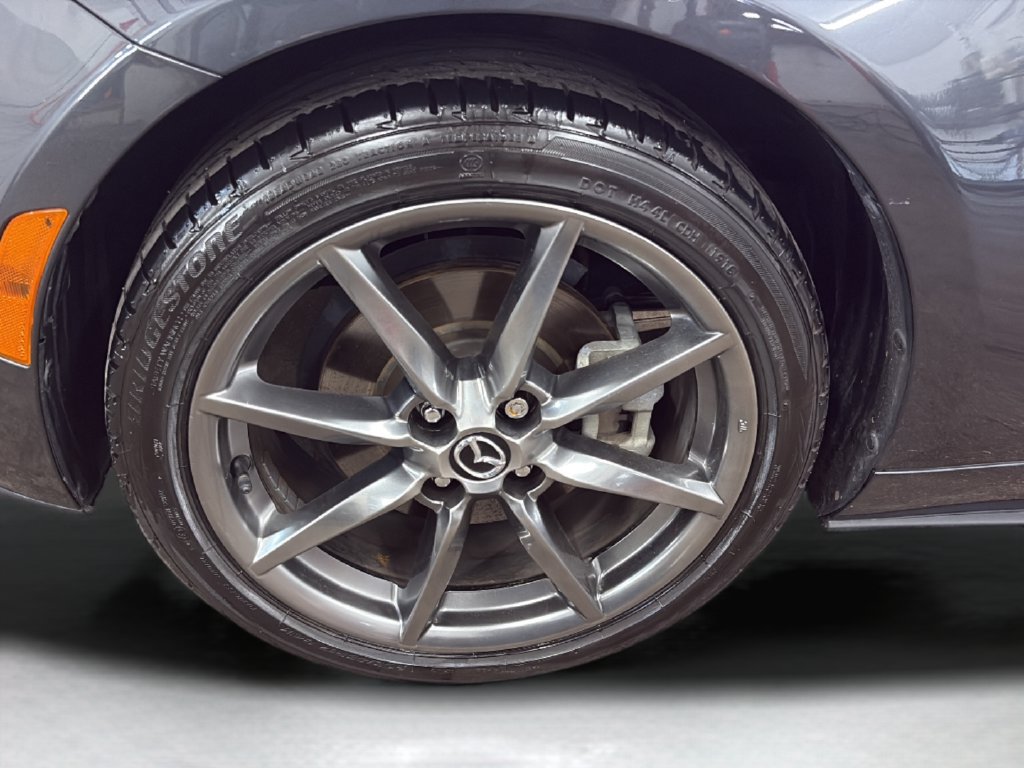 Used 2016 MAZDA MX-5 Miata Grand Touring RWD image 21