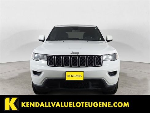 Used 2018 Jeep Grand Cherokee Laredo image 8