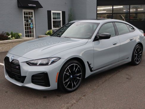 Used 2025 BMW i4 xDrive40i AWD/4WD image 2