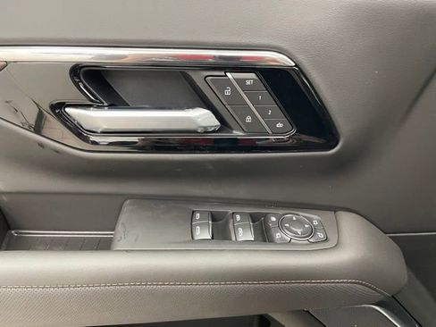 New 2026 Chevrolet Tahoe High Country w/ LPO, Illumination Package AWD/4WD image 11