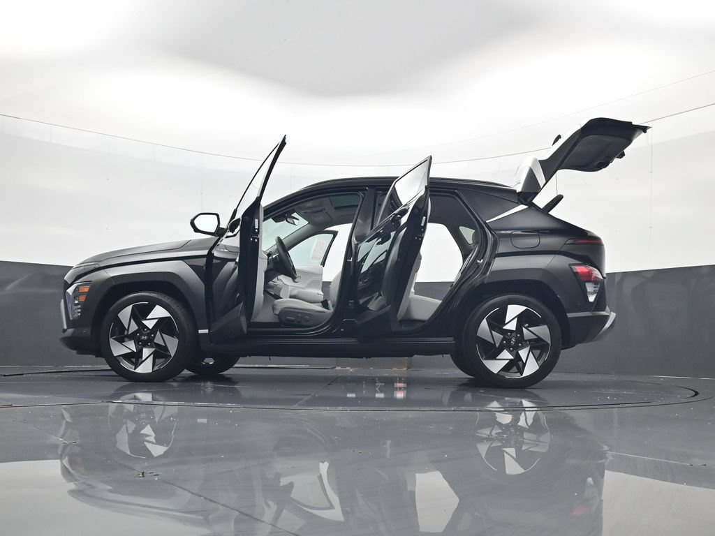 Certified 2024 Hyundai Kona Limited FWD image 35