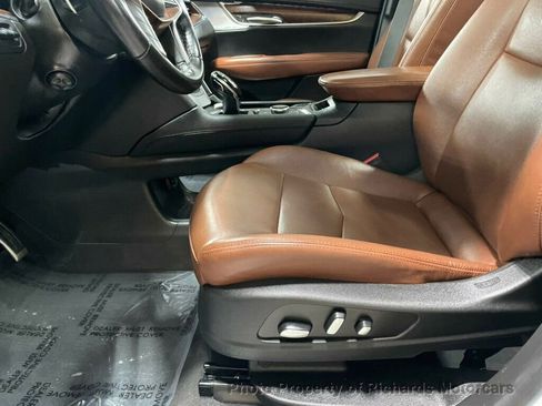 Used 2023 Cadillac XT5 Sportv image 9