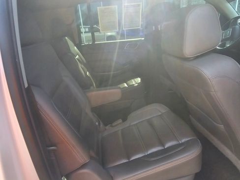 Used 2019 GMC Yukon XL Denali w/ Denali Ultimate Package RWD image 8