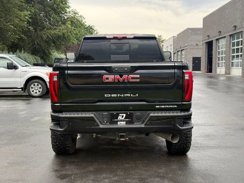 Used 2024 GMC Sierra 3500 Denali w/ Denali Reserve Package AWD/4WD image 11