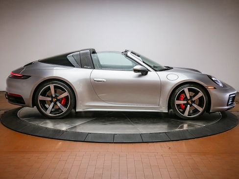 Certified 2023 Porsche 911 Targa 4S AWD/4WD image 30