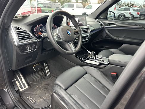 Used 2023 BMW X3 xDrive30i w/ M Sport Package image 9