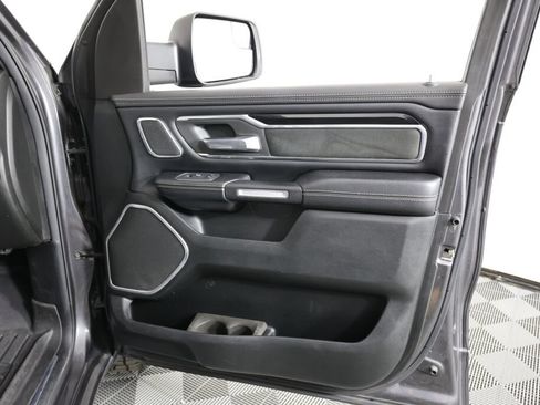 Used 2019 RAM 1500 Laramie AWD/4WD image 26