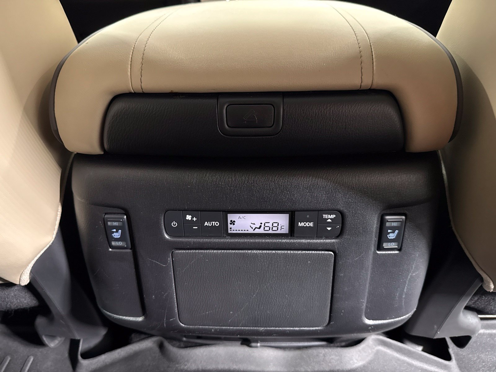 Used 2023 Nissan Armada Platinum w/ Captain's Chairs Package AWD/4WD image 19