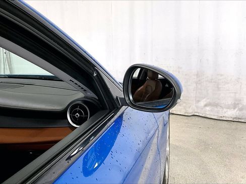 Used 2019 Alfa Romeo Giulia Ti Sport w/ Quick Order Package 22S Sport AWD/4WD image 11