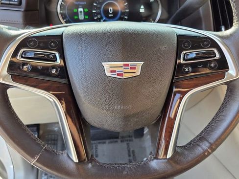 Used 2016 Cadillac Escalade Luxury image 27