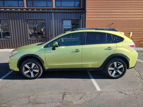 Used 2014 Subaru Crosstrek Touring image 2