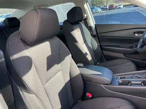 Certified 2025 Honda Accord SE image 31