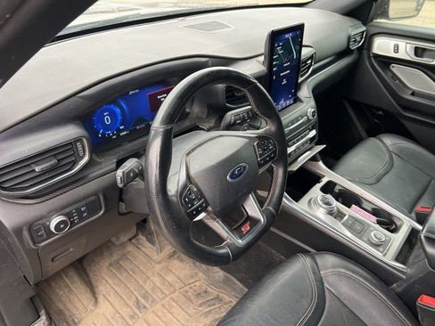 Used 2020 Ford Explorer ST w/ ST Street Pack image 13