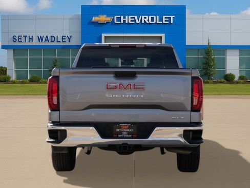 Used 2023 GMC Sierra 1500 SLT AWD/4WD image 5
