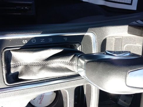 Used 2019 Ford Escape Titanium image 36