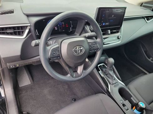Used 2026 Toyota Corolla LE image 17