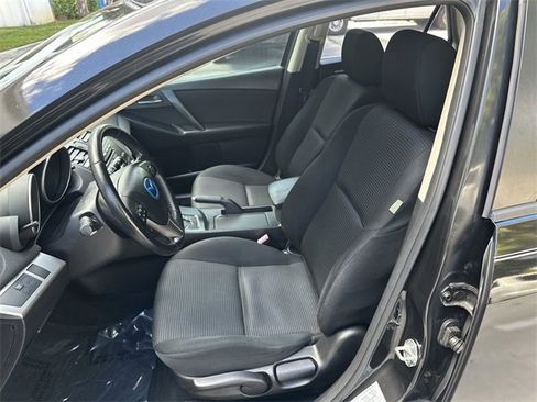 Used 2013 MAZDA MAZDA3 i Touring image 13