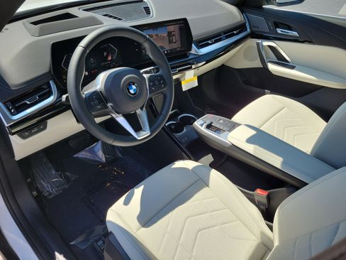 New 2026 BMW X1 xDrive28i w/ Technology Package AWD/4WD image 17
