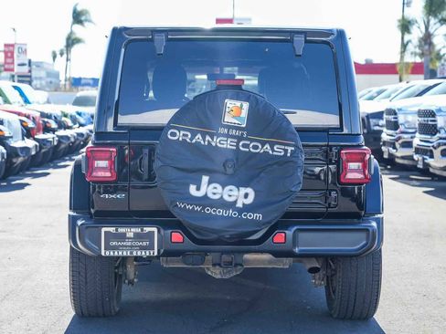 Used 2021 Jeep Wrangler Unlimited Sahara w/ Cold Weather Group image 5