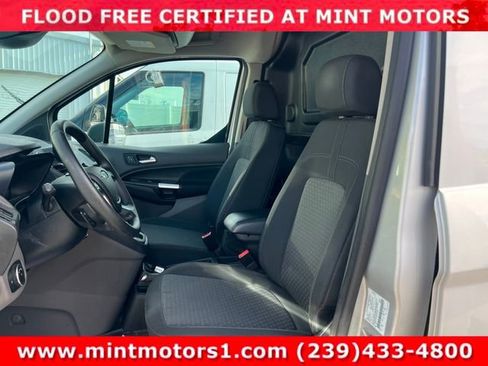 Used 2021 Ford Transit Connect XLT image 2