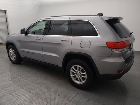 Used 2018 Jeep Grand Cherokee Laredo RWD image 3
