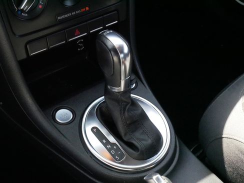 Used 2013 Volkswagen Beetle 2.0T FWD image 24