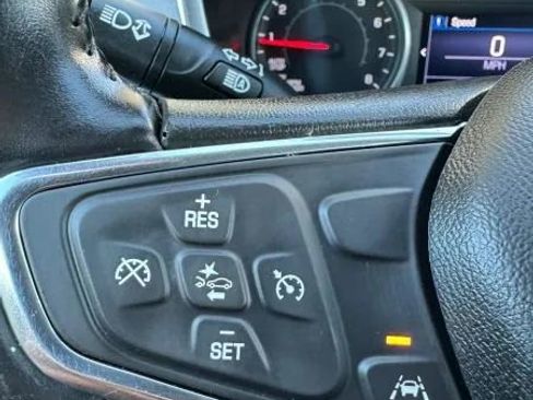 Used 2020 Chevrolet Equinox LT w/ Driver Convenience Package image 29