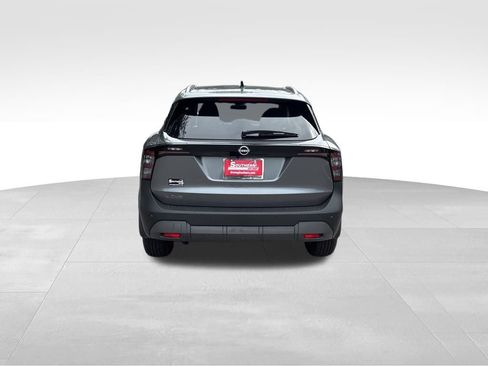 New 2026 Nissan Kicks SV w/ Illumination Package image 3