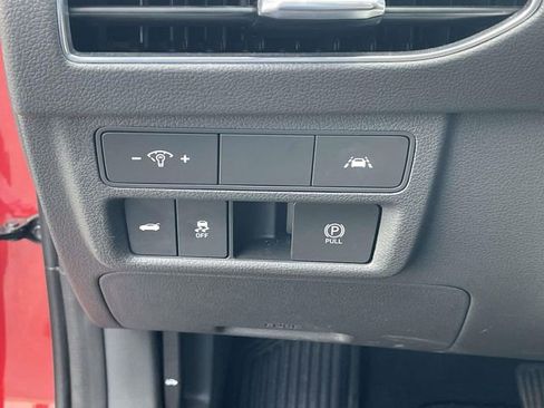 Used 2021 Hyundai Sonata Limited w/ Preferred Accessory Package FWD image 18