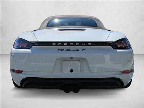 Used 2021 Porsche 718 Boxster image 10