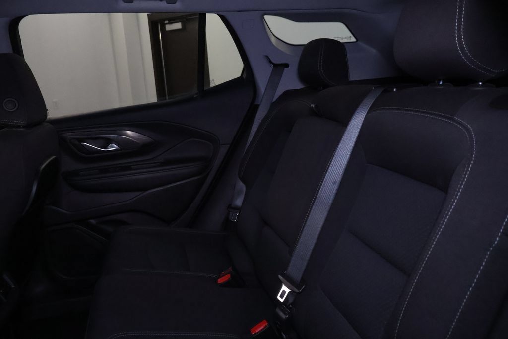 Used 2024 GMC Terrain SLE AWD/4WD image 15