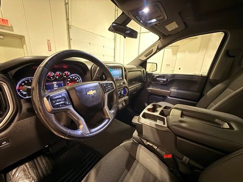 Used 2021 Chevrolet Silverado 1500 LT w/ Bed Protection Package RWD image 18