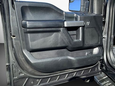 Used 2018 Ford F150 XLT w/ Equipment Group 302A Luxury image 18