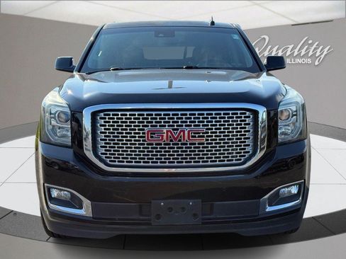 Used 2017 GMC Yukon Denali w/ Open Road Package AWD/4WD image 11