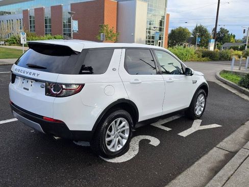 Used 2016 Land Rover Discovery Sport HSE AWD/4WD image 5