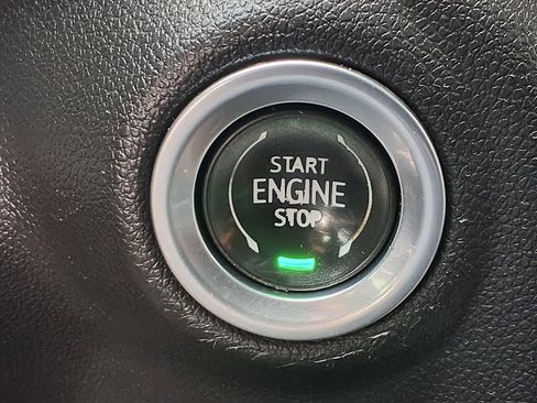 Used 2022 Chevrolet Silverado 3500 High Country image 8