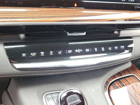 Used 2023 Cadillac Escalade Luxury image 15