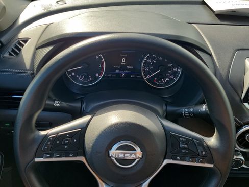 Certified 2024 Nissan Sentra SV FWD image 21